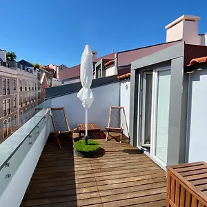unique-apartment-in-the-center-of-lisbon-with-views.hotels-lisbon-portugal.com/
